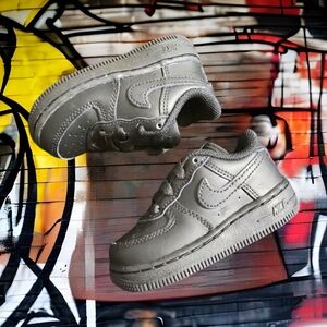 Nike Air Force 1 LE Size 5C (Toddler)